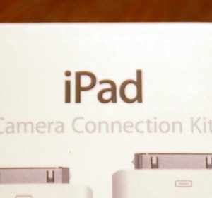 Apple Camera Connection KitでiPhone→iPadへ写真・動画を転送