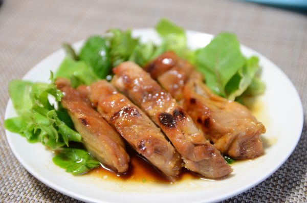 照り焼きチキンを簡単に美味しく作る方法を紹介!20分程度で作れます。
