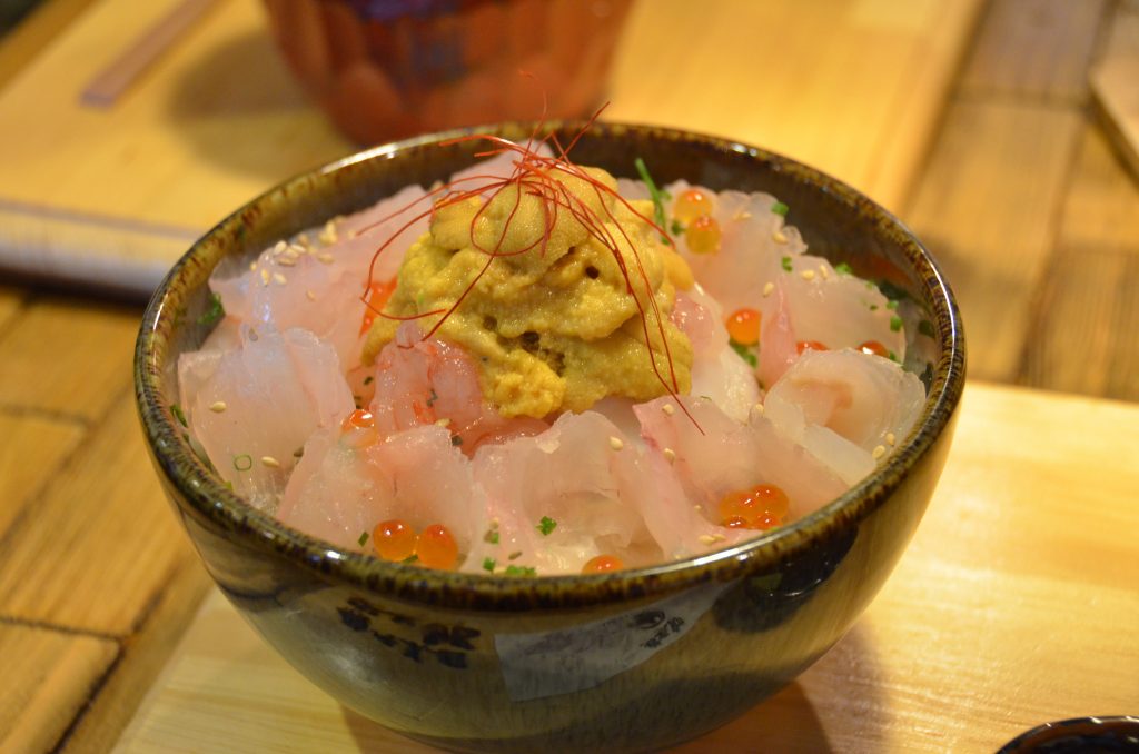 海鮮前浜ひらめ丼